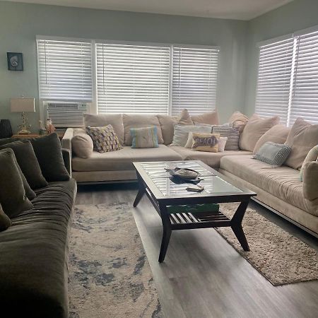5 Min To Beach Large Living Room Fenced Backyard Bbq Firepit Driveway Boat Parking Lake Worth Beach Eksteriør bilde